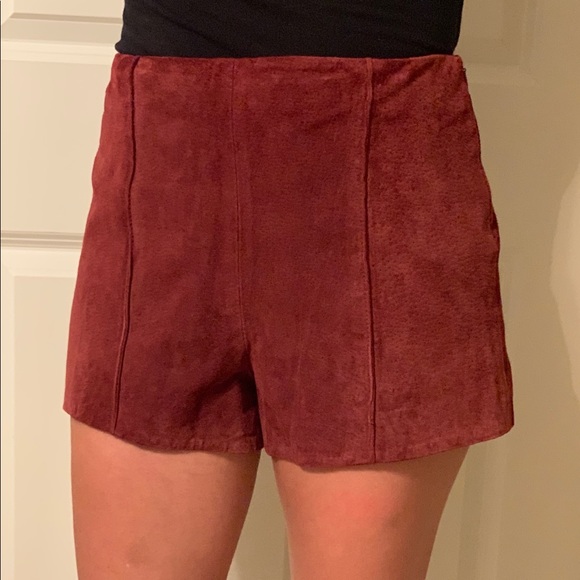 Suede shorts - Picture 3 of 3